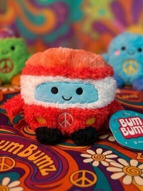 🚐 Bum Bumz Red Plush Toy - Groovy Bumz 🚐